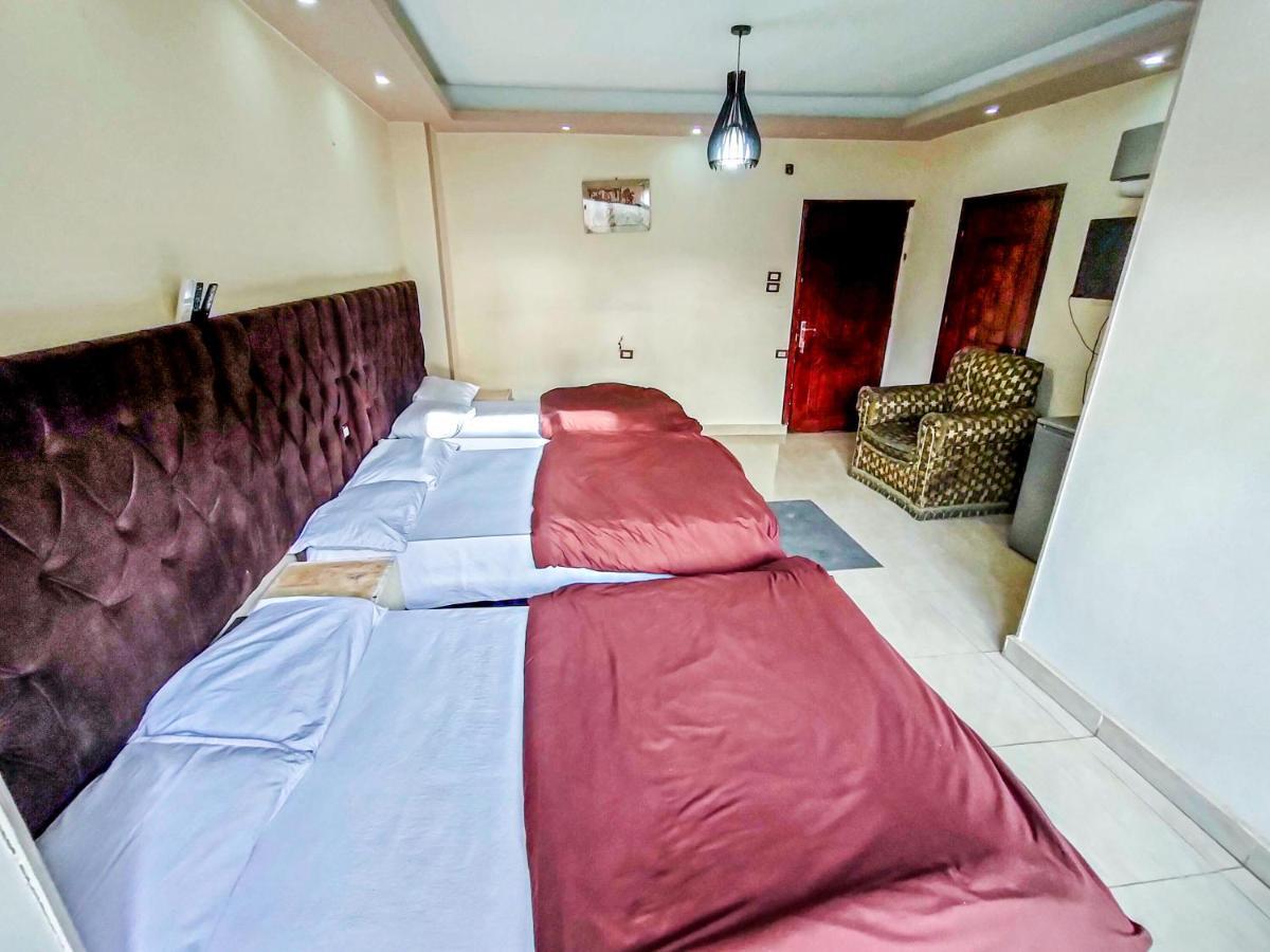 Happy Days Pyramids Inn Kafret el-Gabal المظهر الخارجي الصورة